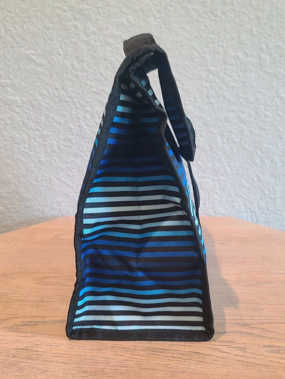 PackIt Freezable Blue Striped Lunch Bag Foldable Polycanvas Reusable Lunch Sack